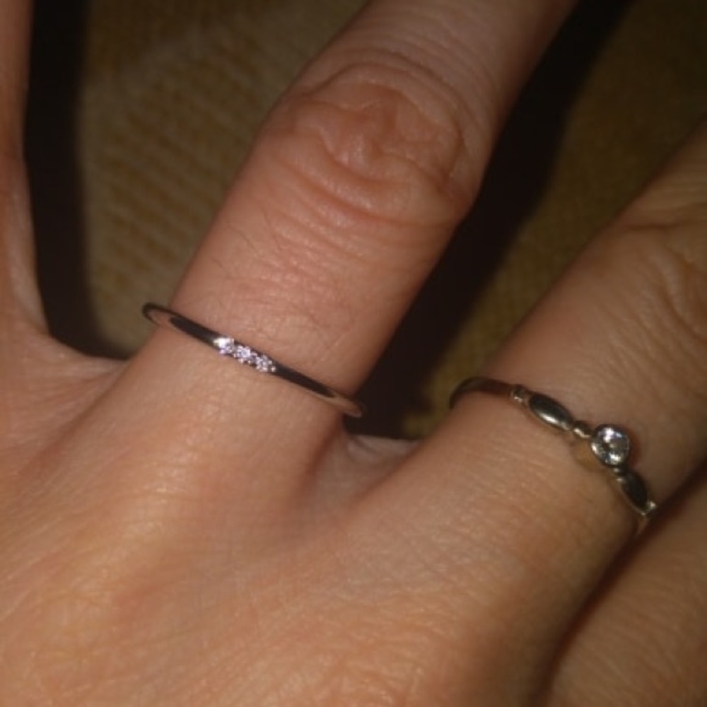925 silver thin ring band two Austrian crystals - Picture 7 of 8